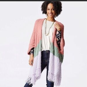 𝅺MATILDA Jane NWT Warm And Cozy Poncho One Size